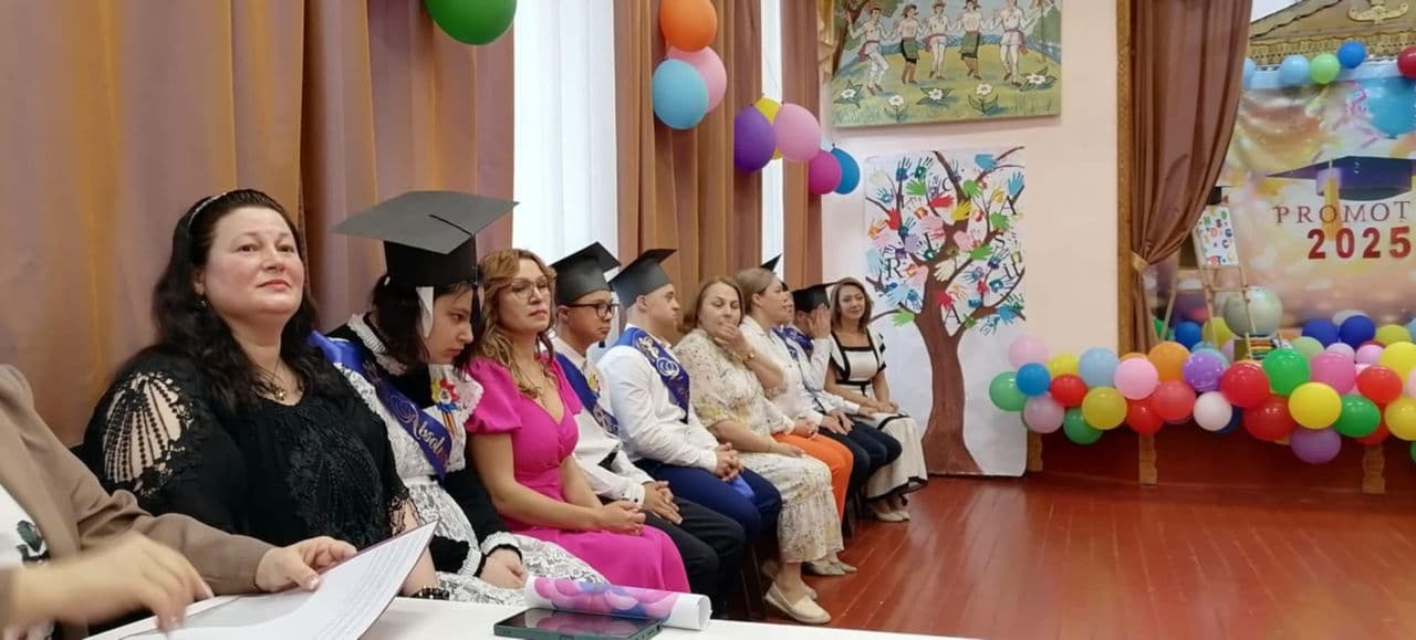 საქართველოს საელჩომ მოლდოვის რესპუბლიკაში ქ. კიშინეუს მე-5 სკოლა-ინტერნატის მოსწავლეებსა და პედაგოგებს ბავშვთა დაცვის საერთაშორისო დღე მიულოცა